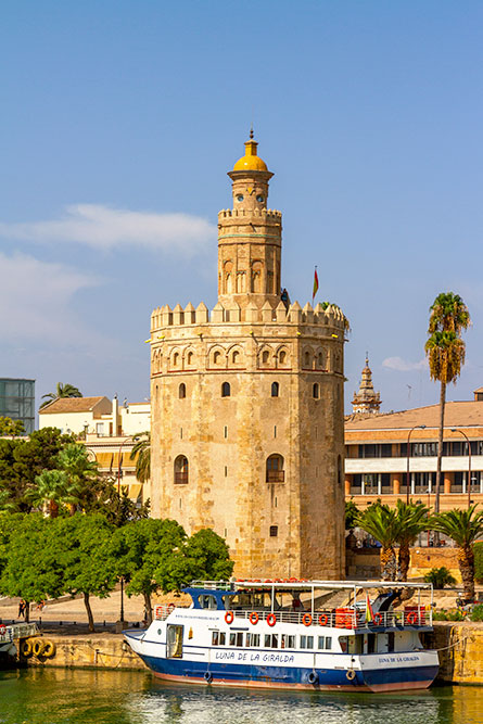 Sevilla Goldener Turm Guadalquivir Schiff, Sevilla Golden Tower Guadalquivir Boat