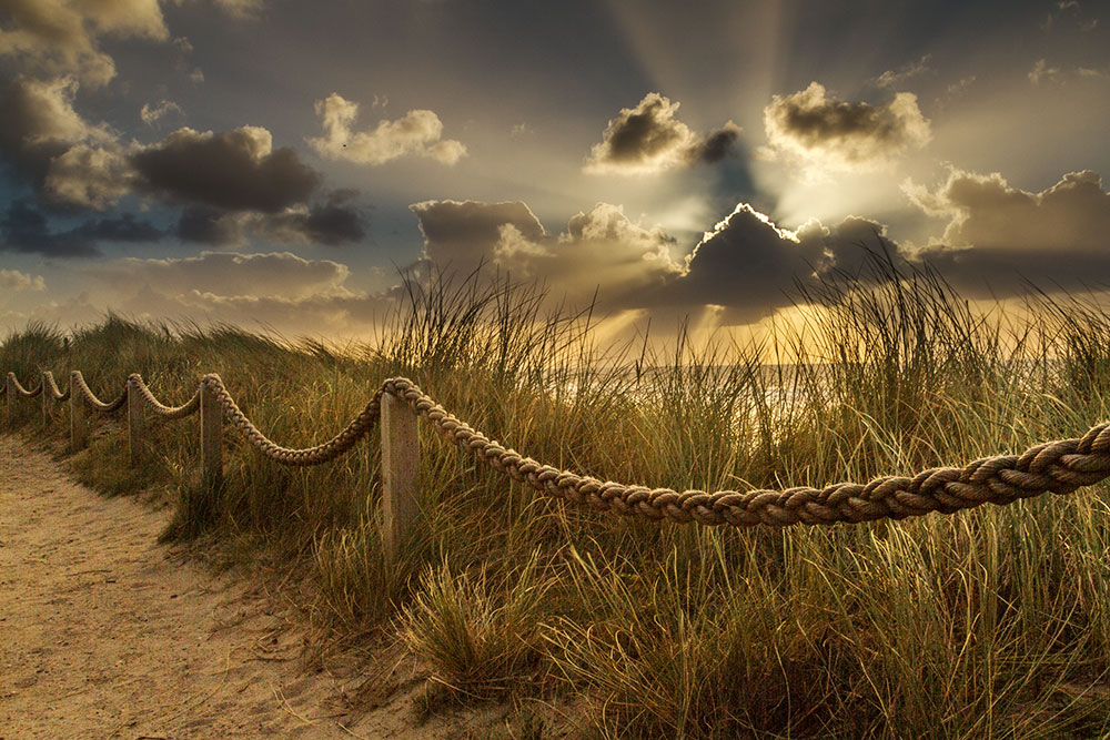Sylt Dühne Weg dramatischer Himmel, Sylt dunes footwalk dramatic sky