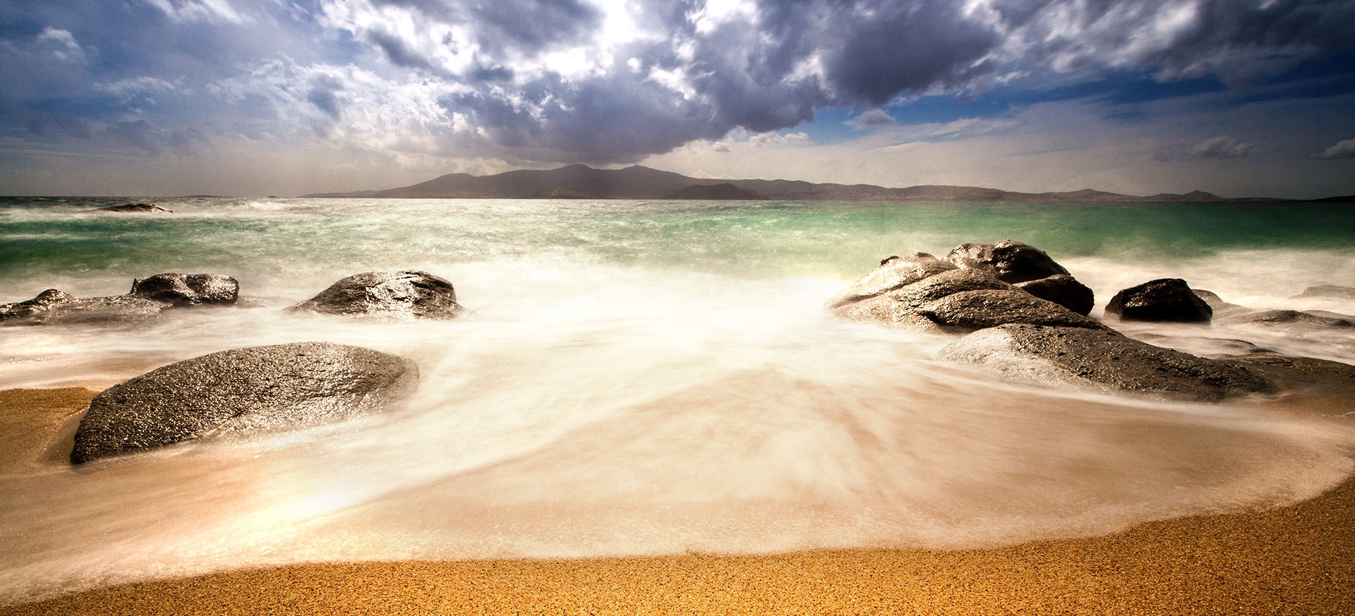 Strand mit Felsen Panorama - Beach with rocks panorama