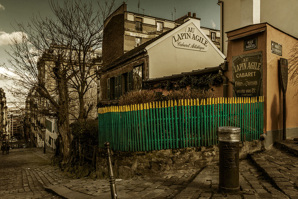 Paris Theater Montmatre, Paris Theatre Hill Montmatre