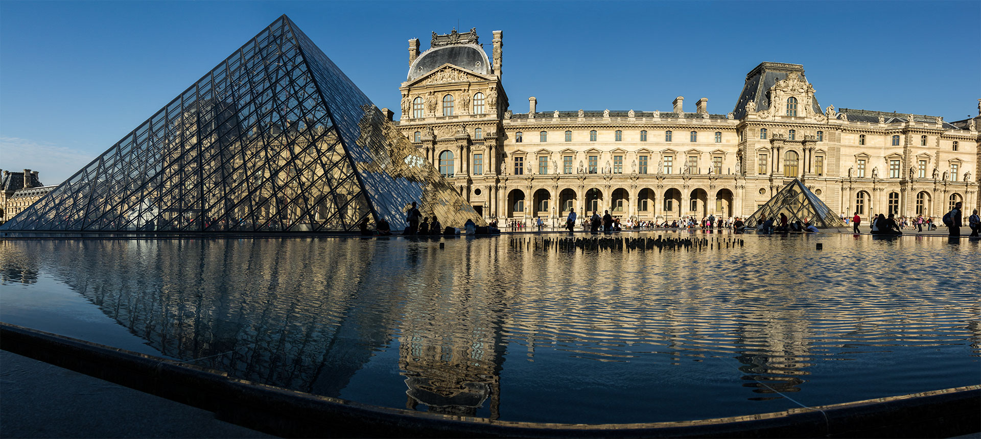 Paris Louvre Panorama